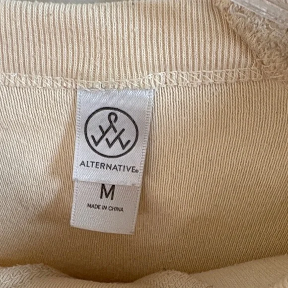 Alternative Cream Sweatshirt with Red Heart Detail - Picture 2 of 3